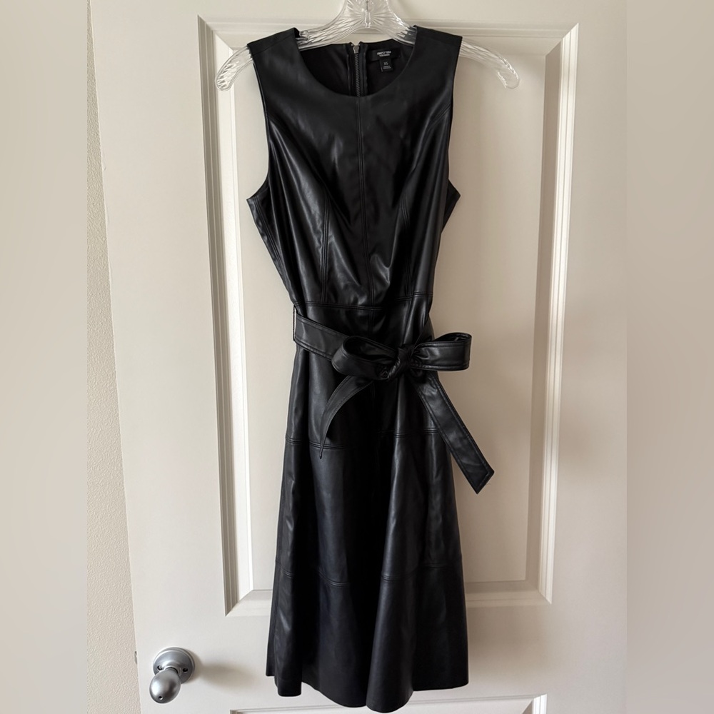 Simply Vera VeraWang Black Midi Dress with Belt